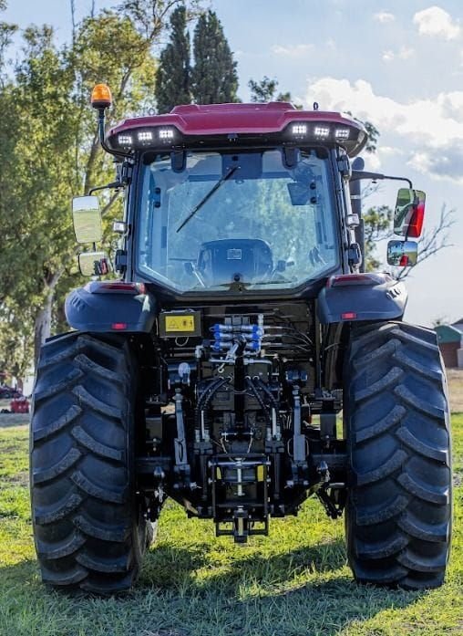 Tractor Traxor TRX 115 de atrás, con el tres puntos
