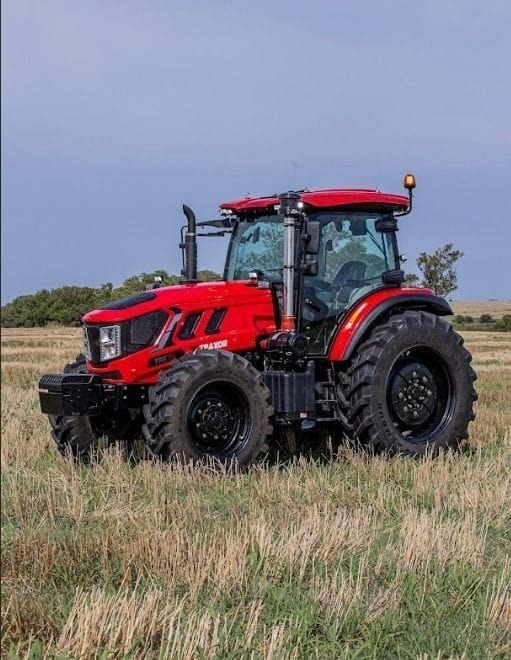 Tractor Traxor TRX 130 con cabina