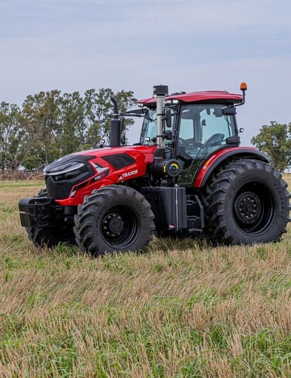 Tractor Traxor TRX 180 con cabina
