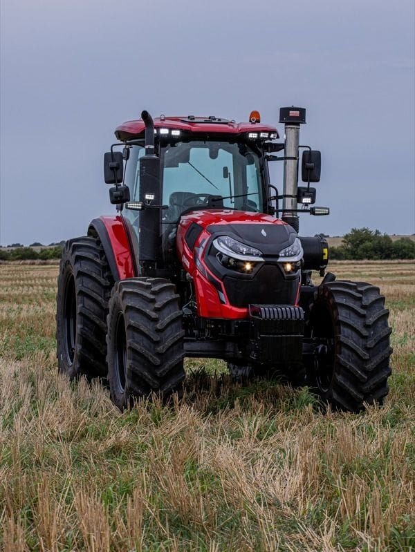 Tractor Traxor TRX 180 de frente